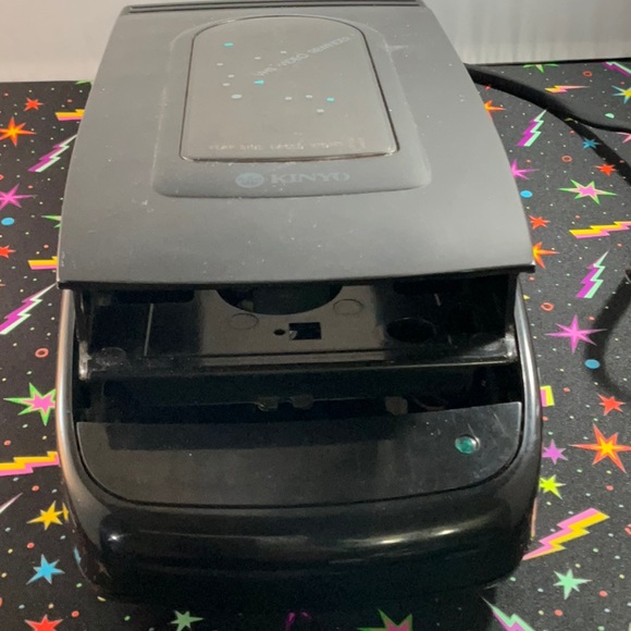 Pre-owned Kinyo VHS rewinder (please see description) - Picture 8 of 8